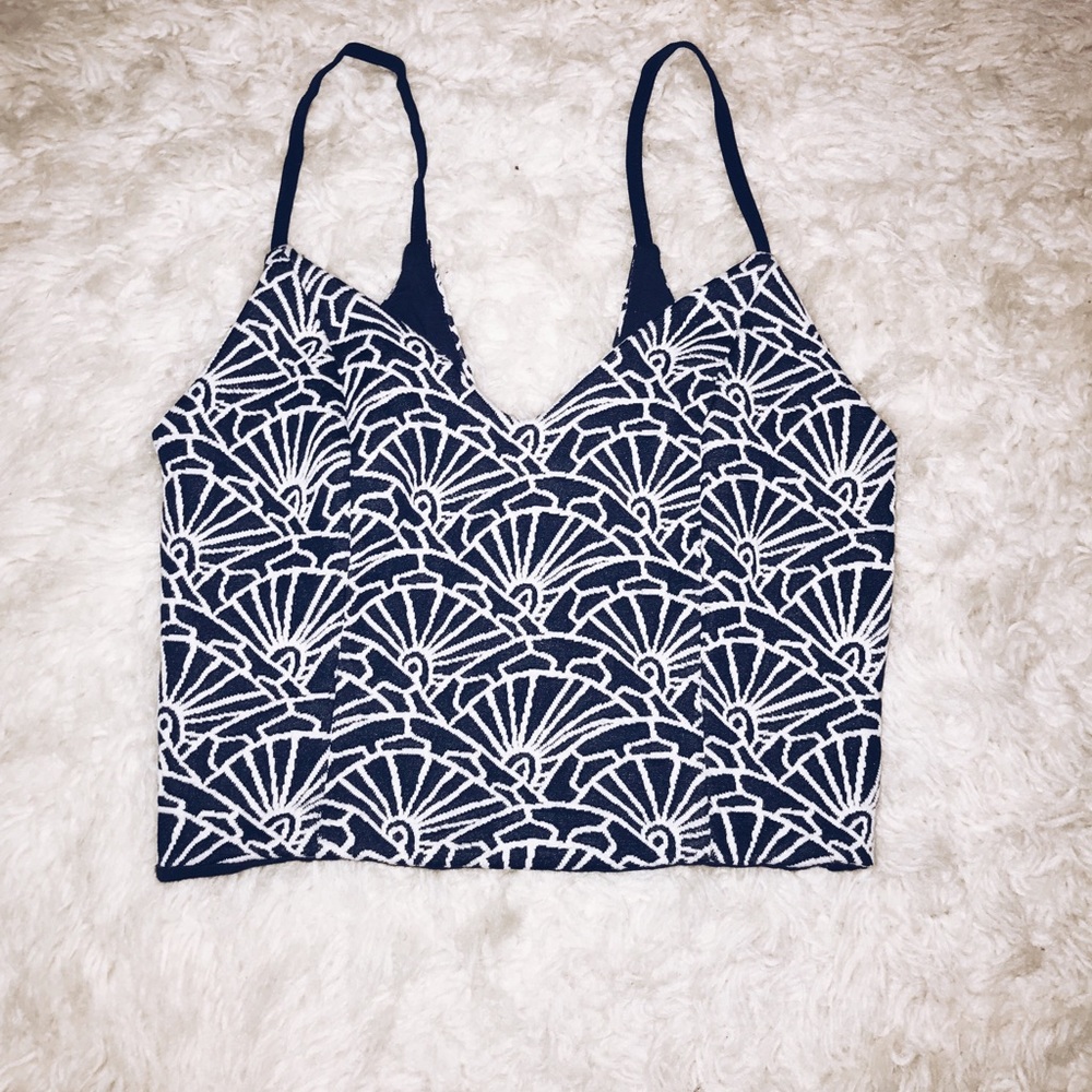 Design Lab navy crop top with white shell design